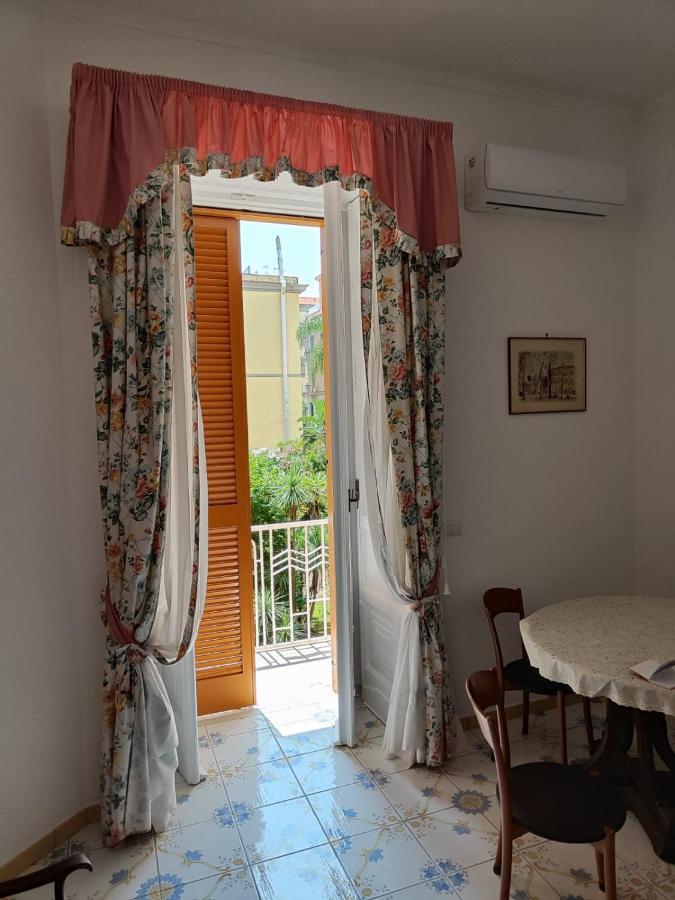 The House Of The Sunbeam Apartamento Nápoles Exterior foto